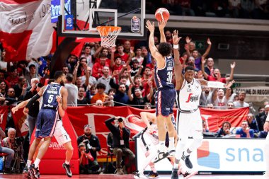 Jeremy Senglin (Unahotels Reggiana) during Italian Basketball A Serie  Championship UNAHOTELS Reggio Emilia vs Virtus Segafredo Bologna at the PalaBigi in Reggio Emilia, Italy, February 12, 2023 - Credit: Nicholas Russ