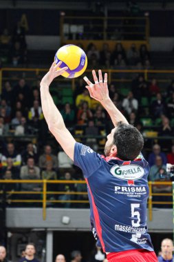 Marco Falaschi (Valsa Group Modena)(Gioiella Prisma Taranto) In action during the match of Italian SuperLega Volley  Championship season 22/23 at Palapanini in Modena (Italy) - Credit: Fabio Patamia/LiveMedi