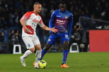 Stanislav Lobotka of SSC Napoli  competes for the ball with Luca Ravanelli of US Cremonese  during the Serie A match between SSC Napoli v Cremonese SC at Diego Armando Maradona  Stadium  - Credit: Agostino Gemito/LiveMedi