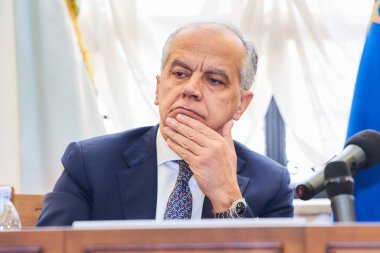 Matteo Piantedosi Interior Minister during News Italian Interior Minister Matteo Piantedosi inaugurates a new DIA center in Catanzaro at the Operations Center Anti-Mafia Investigation Directorate in Catanzaro, Italy, February 13, 2023 - Credit: Anton