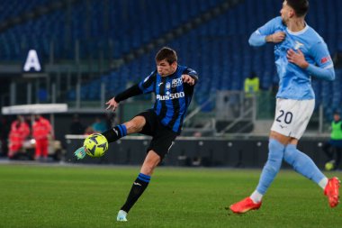 Marten de Roon of Atalanta during italian soccer Serie A match SS Lazio vs Atalanta BC at the Olimpico stadium in Rome, Italy, February 11, 2023 - Credit: Raffaele Cont