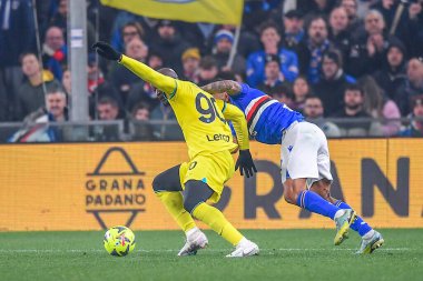 Romelu Menama Lukaku Bolingoli  (Inter) - Bruno Amione (Sampdoria) during italian soccer Serie A match UC Sampdoria vs Inter - FC Internazionale at the Luigi Ferraris stadium in Genova, Italy, February 13, 2023 - Credit: Danilo Vig