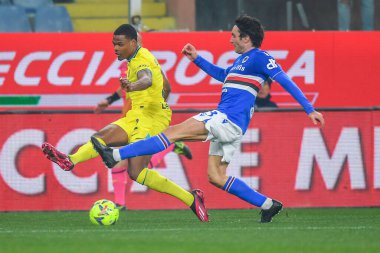 Denzel Justus Morris Dumfries  (Inter) - Tommaso Augello (Sampdoria) during italian soccer Serie A match UC Sampdoria vs Inter - FC Internazionale at the Luigi Ferraris stadium in Genova, Italy, February 13, 2023 - Credit: Danilo Vig