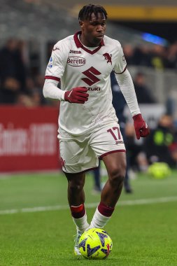 Wilfried Singo of Torino FC in action during Serie A 2022/23 football match between AC Milan and Torino FC at San Siro Stadium, Milan, Italy on February 10, 2023 - Credit: Fabrizio Carabelli/LiveMedi