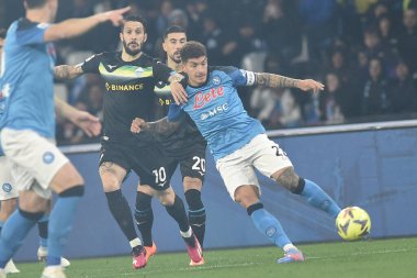 SSC Napoli 'den Giovanni Di Lorenzo, SS Lazio' dan Luis Alberto ile Diego Armando Maradona Stadyumu 'nda SSC Napoli ve SS Lazio arasında oynanan karşılaşma için yarışıyor - Fotoğraf: Agostino Gemito / LiveMedi