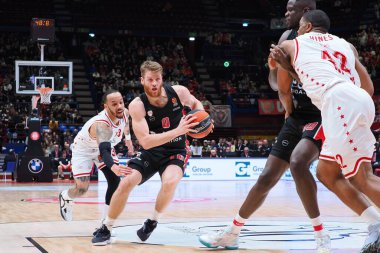 Basketbol Euroleague Şampiyonası 'nda Thomas Walkup (Olympiacos Piraeus) EA7 Emporio ArmaniMilano' ya karşı Olimpiyatlar, İtalya 'nın Milano şehrinde düzenlenen Assago Forumu' nda, 3 Mart 2023 - Fotoğraf: Savino Paolell