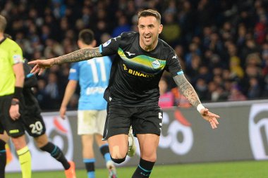 SS Lazio 'dan Matias Vecino, Diego Armando Maradona Stadyumu' nda SSC Napoli ve SS Lazio arasında oynanan Serie A maçının golünü attıktan sonra tezahürat yaptı: Danilo Gemito / LiveMedi