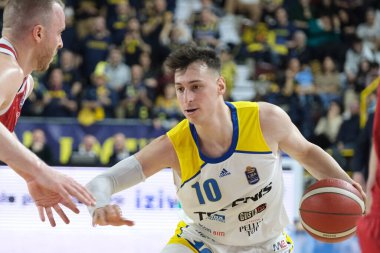 Davide Casarin - İtalya Basketbol Şampiyonası sırasında Tezenis Verona - İtalya 'nın Verona kentinde Pala AGSM-AIM' de UNAHotels Reggio Emilia 'ya karşı Tezenis Verona - Fotoğraf: Roberto Tommasin
