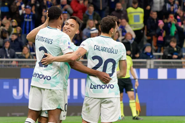 Lautaro Marinez Inter Celebra Después Anotar Gol Con Denzel Dumfries — Foto de Stock