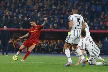 İtalyan futbolcu Leonardo Spinazzola İtalyan Serie A karşılaşmasında AS Roma ve Juventus FC 'ye karşı Roma Olimpico Stadyumu' nda, 5 Mart 2023 - Fotoğraf: AGN Fot