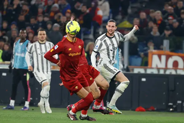 İtalyan futbolu Serie A maçında Adrien Rabiot Roma, İtalya 'daki Olimpico stadyumunda AS Roma ve Juventus FC maçında, 5 Mart 2023 - Fotoğraf: AGN Fot