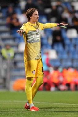 ABD Cremonese takımından Marco Carnesecchi, 6 Mart 2023 'te İtalya' nın Reggio Emilia kentinde oynanan Mapei Stadyumu-Citta del Tricolore maçında ABD 'li Sassuolo Calcio ile ABD Cremonese arasında oynanan karşılaşmada. - Fotoğraf: Luca Amedeo Bizzarri / LiveMedi