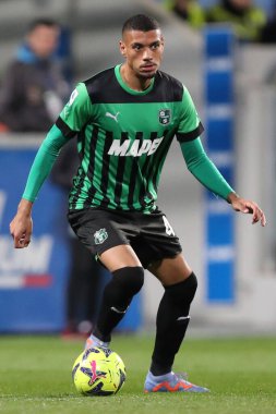 6 Mart 2023 'te İtalya' nın Reggio Emilia kentinde, Mapei Stadyumu-Citta del Tricolore 'da ABD' li Sassuolo Calcio ve ABD 'li Cremonese arasında oynanan Serie A karşılaşması sırasında ABD' li Ruan Tressoldi eylemde. - Fotoğraf: Luca Amedeo Bizzarri / LiveMedi