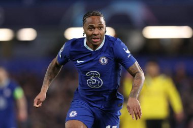 Chelsea FC 'den Raheem Sterling, UEFA Şampiyonlar Ligi futbol karşılaşması sırasında Londra' daki Stamford Köprüsü 'nde Chelsea FC ile Borussia Dortmund karşı karşıya geldi.