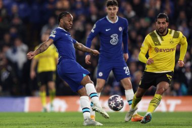 Chelsea FC 'den Raheem Sterling, takımının UEFA Şampiyonlar Ligi' ndeki Chelsea FC - Borussia Dortmund maçında attığı ilk golü Londra 'daki Stamford Köprüsü' nde attı.