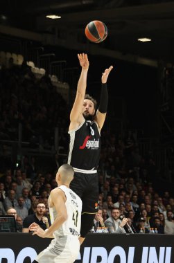 Euroleague basketbol şampiyonası maçında Marco Belinelli (Segafredo Virtus Bologna) Segafredo Virtus Bologna 'ya karşı. Partizan Mozzart Bet Belgrad - Bologna, İtalya, 07 Mart 2023, Segafredo Arena - Kredi: Michele Nucci / LiveMedi