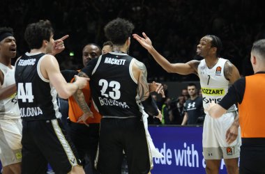 Euroleague basketbol şampiyonası maçında Milos Teodosiç (Segafredo Virtus Bologna) ile Kevin Punter (Partizan Mozzart Bet Belgrad) arasında tartışma çıktı. Partizan Mozzart Bet Belgrad - Bologna, İtalya, 07 Mart