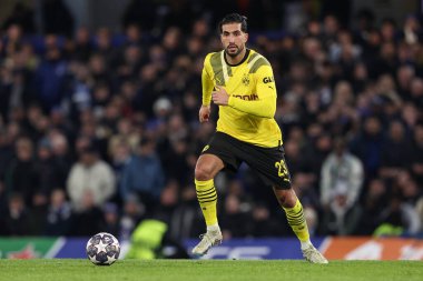 Borussia Dortmund takımından Emre Can, UEFA Şampiyonlar Ligi Chelsea FC - Borussia Dortmund maçı sırasında İngiltere 'nin başkenti Londra' daki Stamford Köprüsü 'nde oynuyordu.