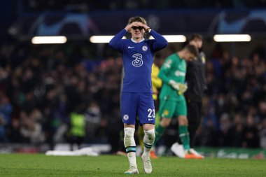 Chelsea FC 'den Conor Gallagher, UEFA Şampiyonlar Ligi Chelsea FC' nin Borussia Dortmund 'a karşı oynadığı maçı Londra' daki Stamford Köprüsü 'nde kutluyor, 07 Mart 2023 - Fotoğraf: Francesco Scaccianoc