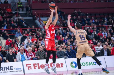 Euroleague, 27. Raund, Olympiacos Piraeus ve FC Barcelona arasında 7 Mart 2023 tarihinde Atina, Yunanistan 'da oynanan 25 Olympiacos Piraeus' lu ALEC PETERS karşılaşması. - Fotoğraf: Stefanos Kyriazis / LiveMedi