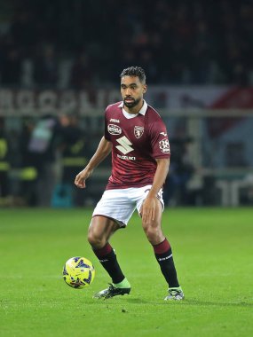 Koffi Djidji (Torino FC) İtalya 'nın Torin şehrindeki Olimpico Grande Torino Stadyumu' nda oynanan maçta Torino FC - Claudio Benedett