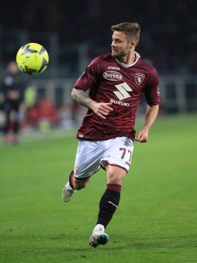 İtalya futbolu sırasındaki Karol Linetty (Torino FC) - Torino FC - Bologna FC maçı Torino Grande Torino Stadyumu 'nda, Mart 06, 2023 - Fotoğraf: Claudio Benedett