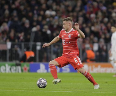 Fc Bayern Münih 'ten Joshua Kimmich Uefa Şampiyonlar Ligi sırasında, Fc Bayern Münih ile Paris Saint-Germain arasında 08 Mart 2023 tarihinde Allianz Arena, Münih, Almanya Fotoğraf: Ndrerim Kaceli / LiveMedi