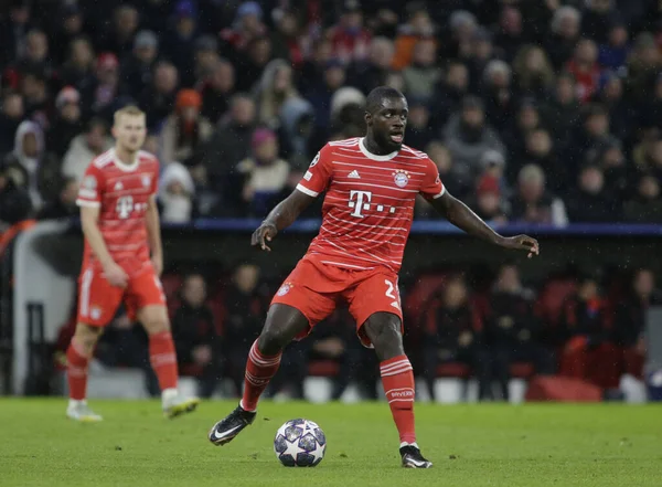 Fc Bayern Münih 'ten Dayot Upamercano Uefa Şampiyonlar Ligi sırasında, Fc Bayern Münih ile Paris Saint-Germain arasında 08 Mart 2023 tarihinde Allianz Arena, Münih, Almanya Fotoğraf Ndrerim Kaceli - Fotoğraf: Nderim Kaceli / LiveMedi