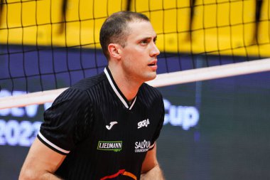 Aleksan Atanasiyeviç (Valsa Group Modena) (PGE Sera Belchatow) 8 Mart 202 tarihinde İtalya 'nın Modena kentindeki Palapanini kentinde oynanan CEV Cup yarı final maçında görev aldı.