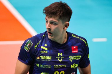 Tommaso Rinaldi (Valsa Group Modena) (PGE Sera Belchatow) 8 Mart 202 tarihinde İtalya 'nın Modena kentindeki Palapanini kentinde oynanan CEV Kupası yarı final maçında