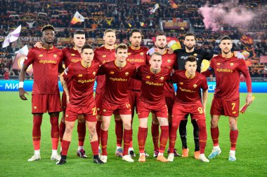 AS Roma takımı UEFA Avrupa Ligi 2022-2023 sezonunda AS Roma ve Real Sociedad arasında 9 Mart 2022 'de Roma' daki Olimpiyat Stadyumu 'nda oynanan futbol karşılaşmasında mücadele etti. - Fotoğraf: Fabrizio Corradetti / LiveMedi