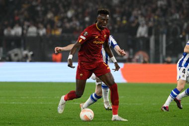 Tammy Abraham (AS Roma) UEFA Avrupa Ligi 2022-2023 futbol karşılaşması sırasında AS Roma ve Real Sociedad arasında 9 Mart 2022 'de Roma Olimpiyat Stadyumu' nda oynanmıştır. - Fotoğraf: Fabrizio Corradetti / LiveMedi