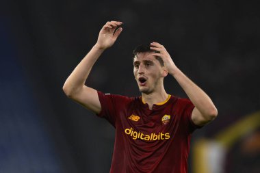 A.S. Roma 'dan Marash Kumbulla, 9 Mart 2023' te Roma 'daki Stadio Olimpico' da düzenlenen A.S. Roma ile Real Sociedad de Futbol arasında oynanan UEFA Avrupa Ligi 'nin 16. - Fotoğraf: Domenico Cippite