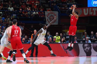 Brandon Davies (EA7 Emporio Armani Olimpia Milano) basketbol şampiyonasında EA7 Emporio Armani Milano ile KK Partizan Milano arasında Milano, İtalya 'nın başkenti Milano' da düzenlenen Assago Forumunda, 09 Mart 2023 - Fotoğraf: Savino Paolell