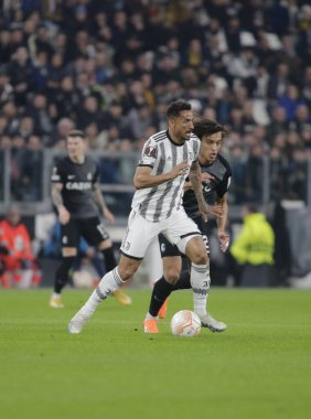 Uefa Avrupa Ligi sırasında Juventus 'tan Danilo, 09 Mart 2023 tarihinde Juventus ile Freiburg arasında İtalya' nın başkenti Turin 'deki Allianz Stadyumu' nda oynanan futbol maçı - Fotoğraf: Nderim Kaceli / LiveMedi