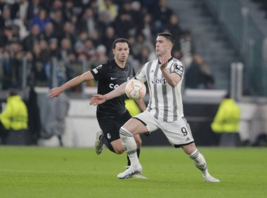 Uefa Avrupa Ligi sırasında Juventus 'tan Dusan Vlahoviç, 09 Mart 2023 tarihinde Juventus ile Freiburg arasında İtalya' nın Torino kentindeki Allianz Stadyumu 'nda oynanan futbol maçı - Fotoğraf: Ndrerim Kaceli - Fotoğraf: Nderim Kaceli / LiveMedi
