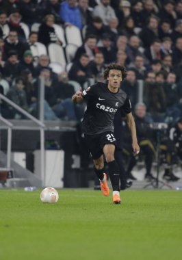 Uefa Avrupa Ligi sırasında SC Freiburg 'dan Kiliann Sildillia, 09 Mart 2023 tarihinde Juventus ile Freiburg arasında İtalya' daki Allianz Stadyumu 'nda oynanan futbol maçı: Nderim Kaceli - Fotoğraf: Nderim Kaceli / LiveMedi