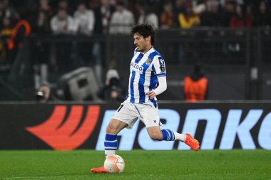 Davide Silva (Real Sociedad) UEFA Avrupa Ligi 2022-2023 sezonunda AS Roma ve Real Sociedad arasında 9 Mart 2022 'de Roma' daki Olimpiyat Stadyumu 'nda oynanan futbol karşılaşmasında. - Fotoğraf: Fabrizio Corradetti / LiveMedi