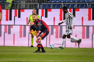 Cagliari Calcio takımından Nahitan Nandez İtalya futbolu serisi B maçında Cagliari Calcio-Ascoli Calcio maçında Cagliari, İtalya 'daki Unipol Domus maçında, 10 Mart 2023 - Fotoğraf: Luigi Can