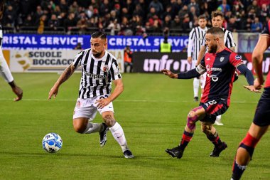 Ascoli Calcio takımından Marcello Falzerano İtalya 'nın başkenti Cagliari' de oynanan maçta Cagliari Calcio 'ya karşı Cagliari Calcio maçında, 10 Mart 2023 - Fotoğraf: Luigi Can