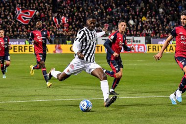 Ascoli Calcio takımından Diomande Yann Cedric Gondo İtalya 'nın başkenti Cagliari' de oynanan maçta Cagliari Calcio 'ya karşı Ascoli Calcio maçında, 10 Mart 2023 - Fotoğraf: Luigi Can