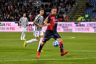 Cagliari Calcio takımından Marco Mancosu İtalya 'nın başkenti Cagliari' de oynanan maçta Cagliari Calcio 'ya karşı Cagliari Calcio maçında, 10 Mart 2023 - Fotoğraf: Luigi Can