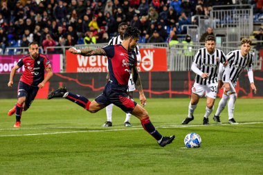 Cagliari Calcio takımından Gianluca Lapadula İtalya 'nın Cagliari, İtalya' daki Unipol Domus maçında Cagliari Calcio-Ascoli Calcio maçında, 10 Mart 2023 - Fotoğraf: Luigi Can