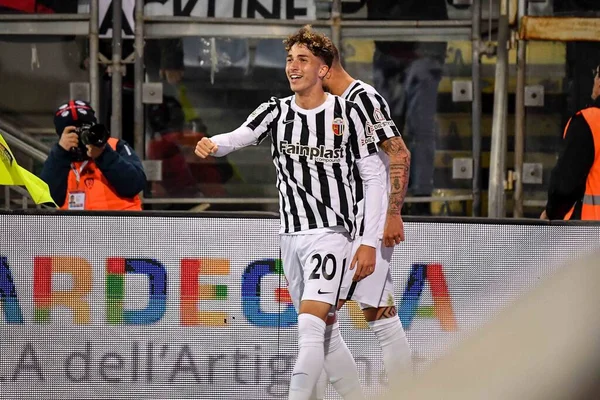 Ascoli Calcio, Esultanza 'dan Francesco Donati, Neşe Gol attıktan sonra, İtalya' nın Cagliari, İtalya 'daki Unipol Domus maçında Cagliari Calcio-Ascoli Calcio maçı sırasında, 10 Mart 2023 - Fotoğraf: Luigi Can