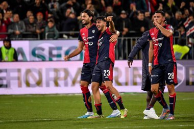 Cagliari Calcio, Esultanza, Joy, Post Game, Cagliari Calcio 'dan Alberto Dossena, Cagliari Calcio' dan Nunzio Lella İtalya 'nın Cagliari, İtalya' daki Unipol Domus maçında Cagliari Calcio-Ascoli Calcio maçı sırasında, 10 Mart 2023 - Credit: 