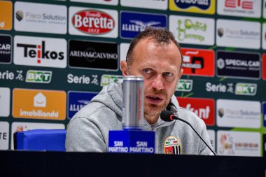 Ascoli Calcio 'dan Roberto Breda Mister, Conferenza Stampa İtalya Serisi B maçında Cagliari Calcio - Cagliari, İtalya' daki Unipol Domus 'ta Ascoli Calcio' ya karşı - Fotoğraf: Luigi Can