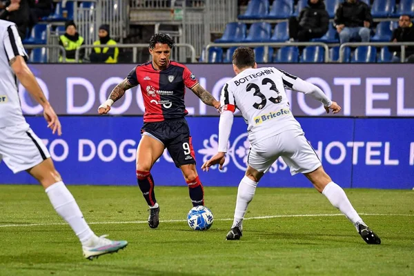 Cagliari Calcio takımından Gianluca Lapadula İtalya 'nın Cagliari, İtalya' daki Unipol Domus maçında Cagliari Calcio-Ascoli Calcio maçında, 10 Mart 2023 - Fotoğraf: Luigi Can