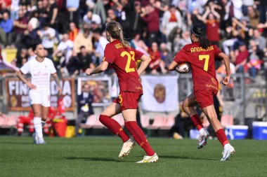 AS Roma Kadınları 'ndan Andressa Alves, 11 Mart 2023' te Roma 'daki Tre Fontane Stadyumu' nda Coppa Italia FS Italiane ile A.S. Roman Kadınlar ve A.C. Milan Kadınları arasında oynanan yarı final maçında 1-1 'lik skorun ardından kutlama yapıyor. - Fotoğraf: Domenico Cippi