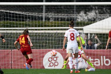 Maria Losada (AS Roma Kadınları), 11 Mart 2023 tarihinde Roma 'daki Tre Fontane Stadyumu' nda AS Roma ile AC Milan arasında oynanan Coppa Italia Frecciarossa yarı final karşılaşmasında 3-2 gol attı. - Fotoğraf: Fabrizio Corradetti / LiveMedi