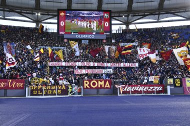 Serie A Şampiyonası 'nın 26' ncı gününde Jose Mourinho için A.S Roma taraftarları 12 Mart 2023 'te İtalya' nın başkenti Roma 'da düzenlenen Stadio Olimpico' da A.S. Roma ve ABD Sassuolo karşı karşıya geldiler. - Fotoğraf: Domenico Cippitelli / LiveMedi